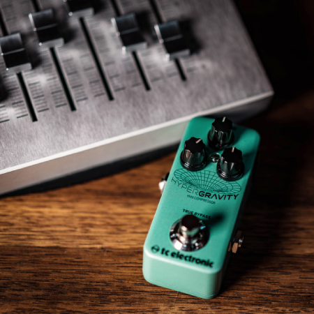 TC Electronic | Product | HYPERGRAVITY MINI COMPRESSOR